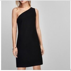 NWT - Massimo Dutti - Black one shoulder dress